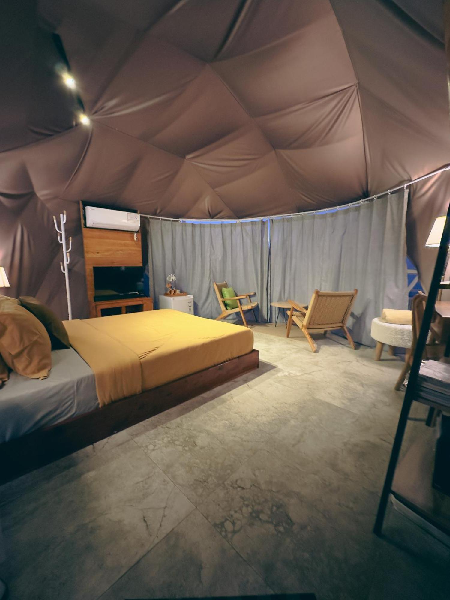 Moondock Luxury Camp Hotel Munduk Kültér fotó