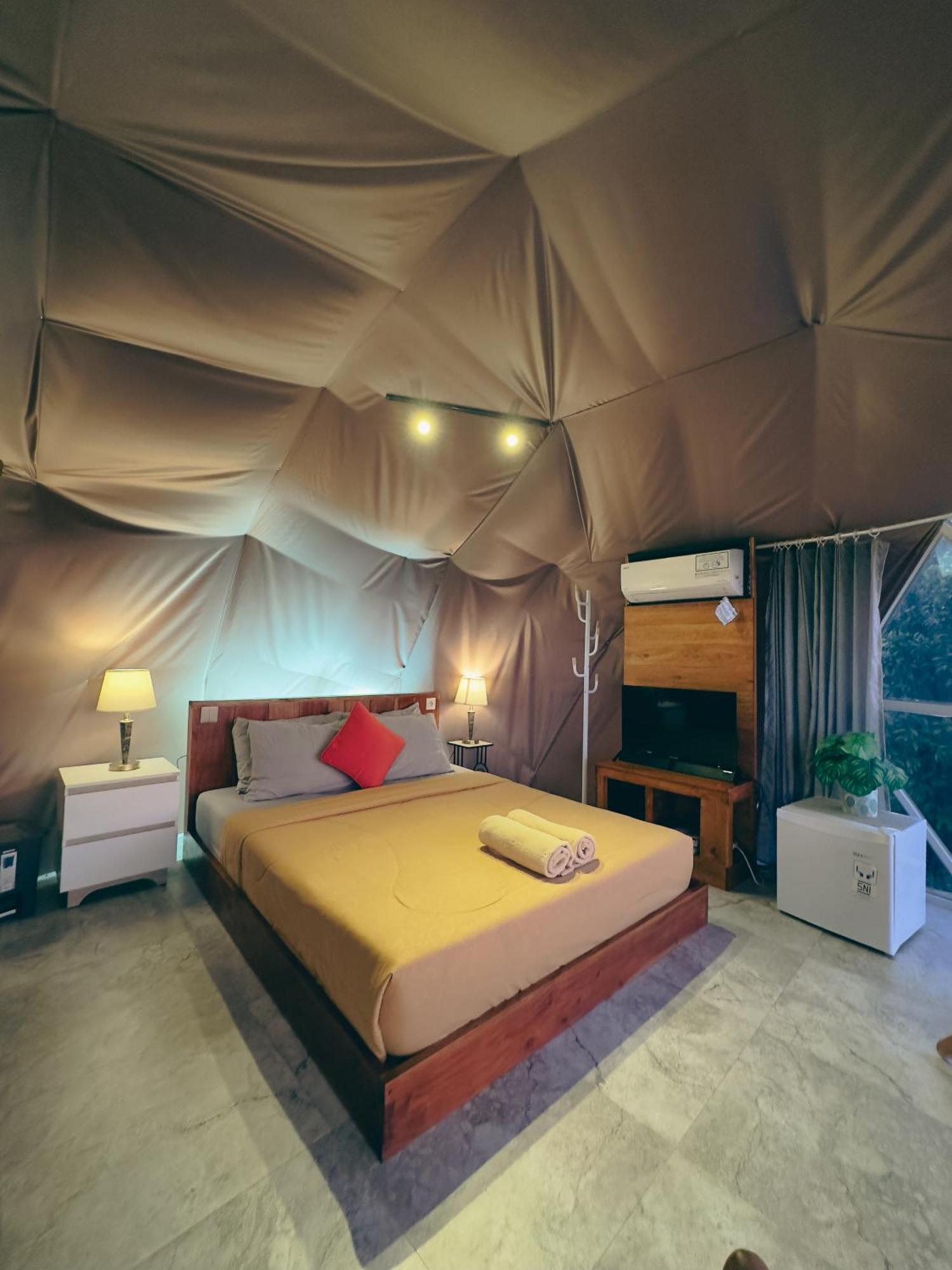 Moondock Luxury Camp Hotel Munduk Kültér fotó